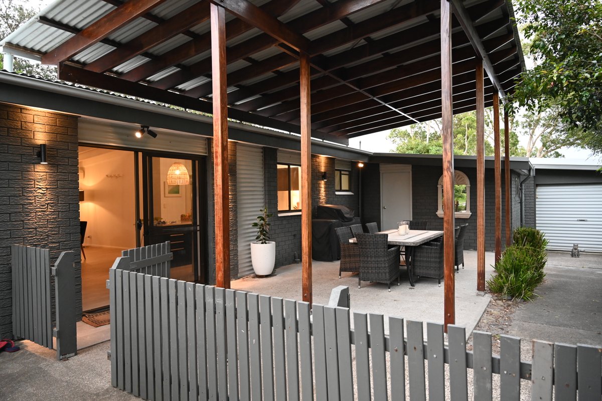 Luxe Family Beach House – Boomerang Beach