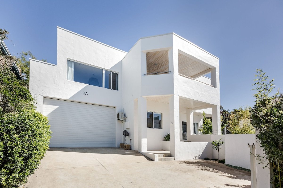 Casa Blanca gallery image 2