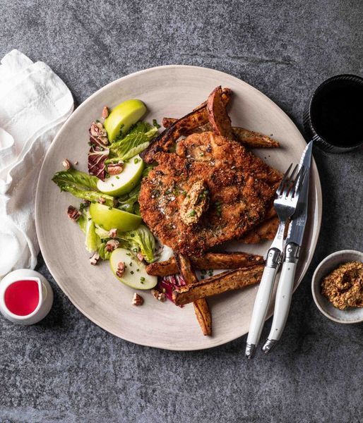 Photo of Parsley-crumbed Beef Schnitty