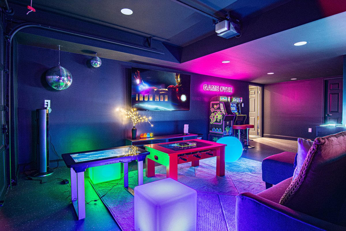 Pup-Friendly Asheville Oasis:Game|Sauna|Hot Tub