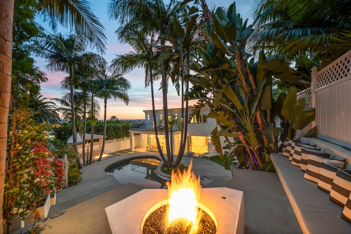 Stylish Retreat Near Iconic Sunset Blvd