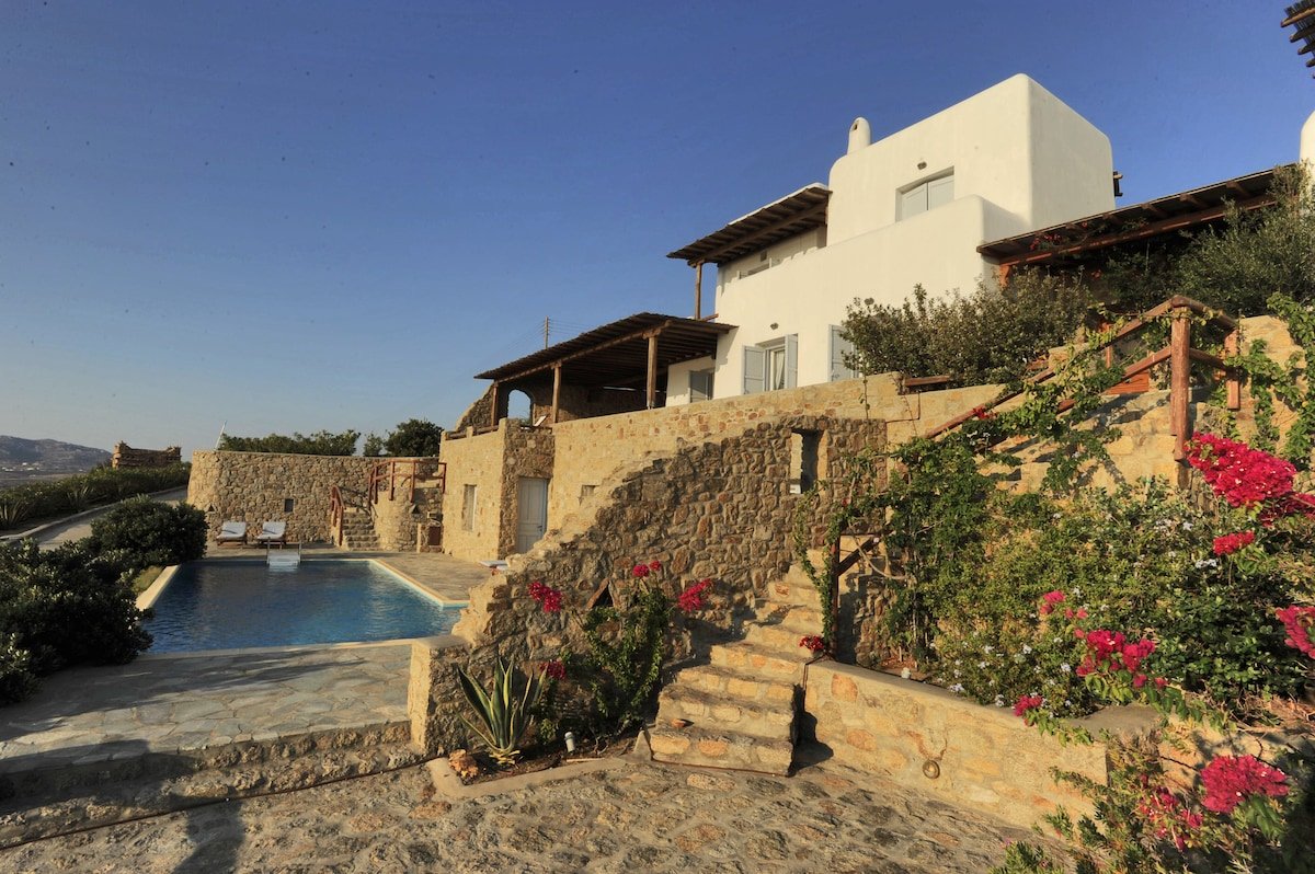 SUMMER MOOD VILLAS – 6 Bedrooms Villa(12+2 guests) gallery image 5