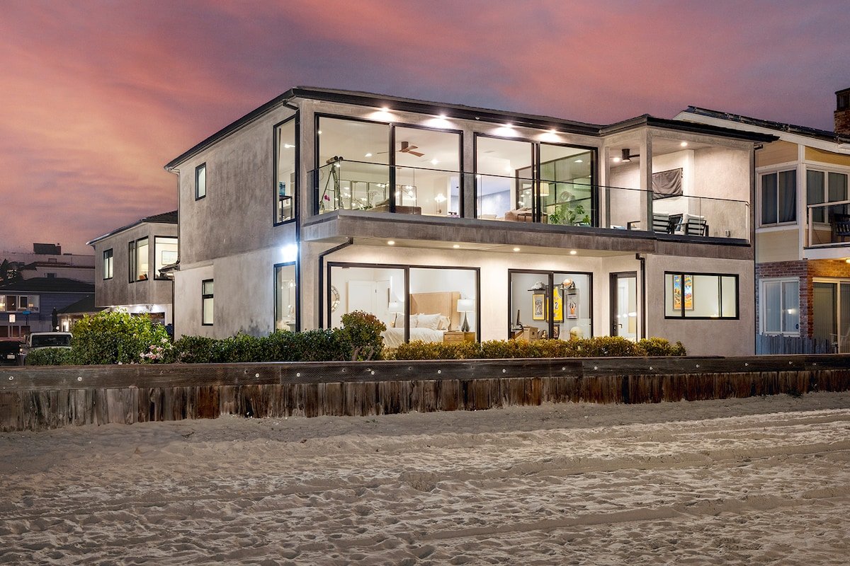 A Dream Right on the BEACH! gallery image 3