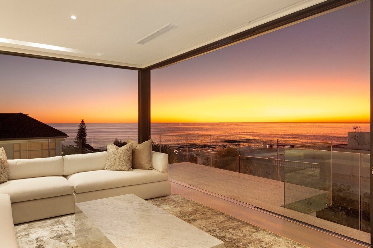 Lux Shamsa Villa with Heated Pool gallery image 3