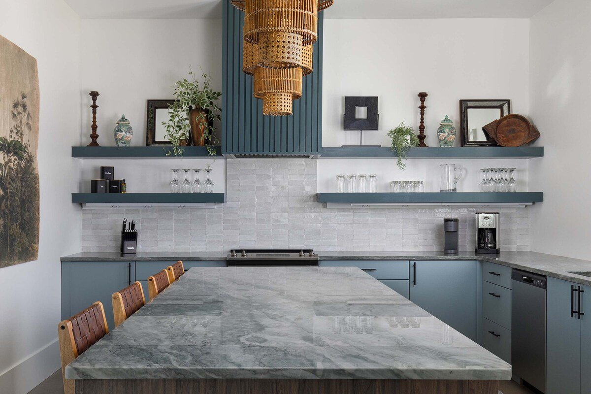 LUX Casa Blanca | Golf Cart | Heat Pool | Pets Ok gallery image 3