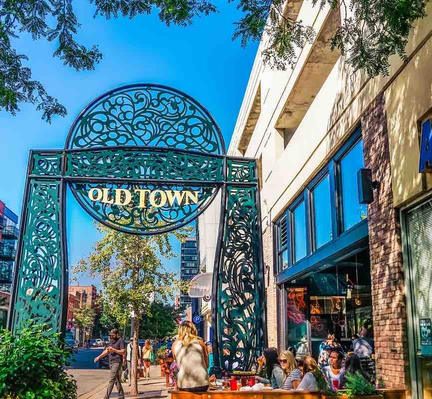 Old Town/Lincoln Park Luxury Home Garage & Rooftop gallery image 4