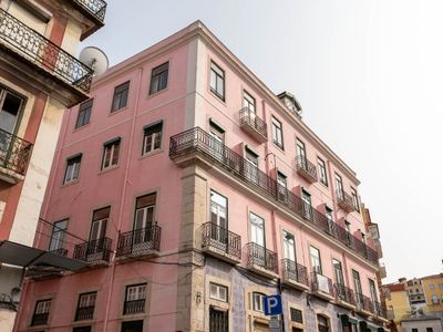 Pink Palace – 16 bedrooms for large groups