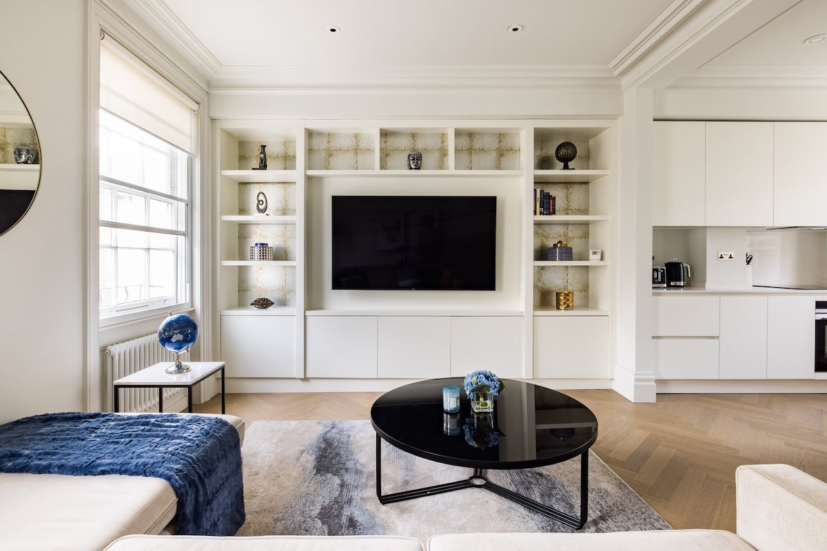 Mr Belgrave Deluxe AirCon Available gallery image 2