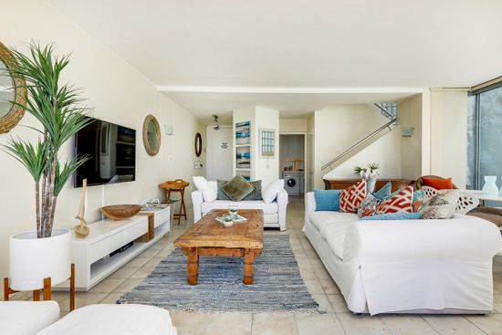 Photo 5 of Clifton Santorini accommodation in Clifton, Cape Town with 3 bedrooms and 2 bathrooms