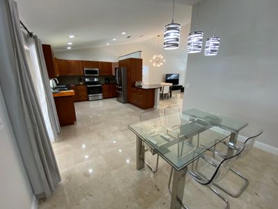 Renovated house w/ saltwater pool & huge backyard