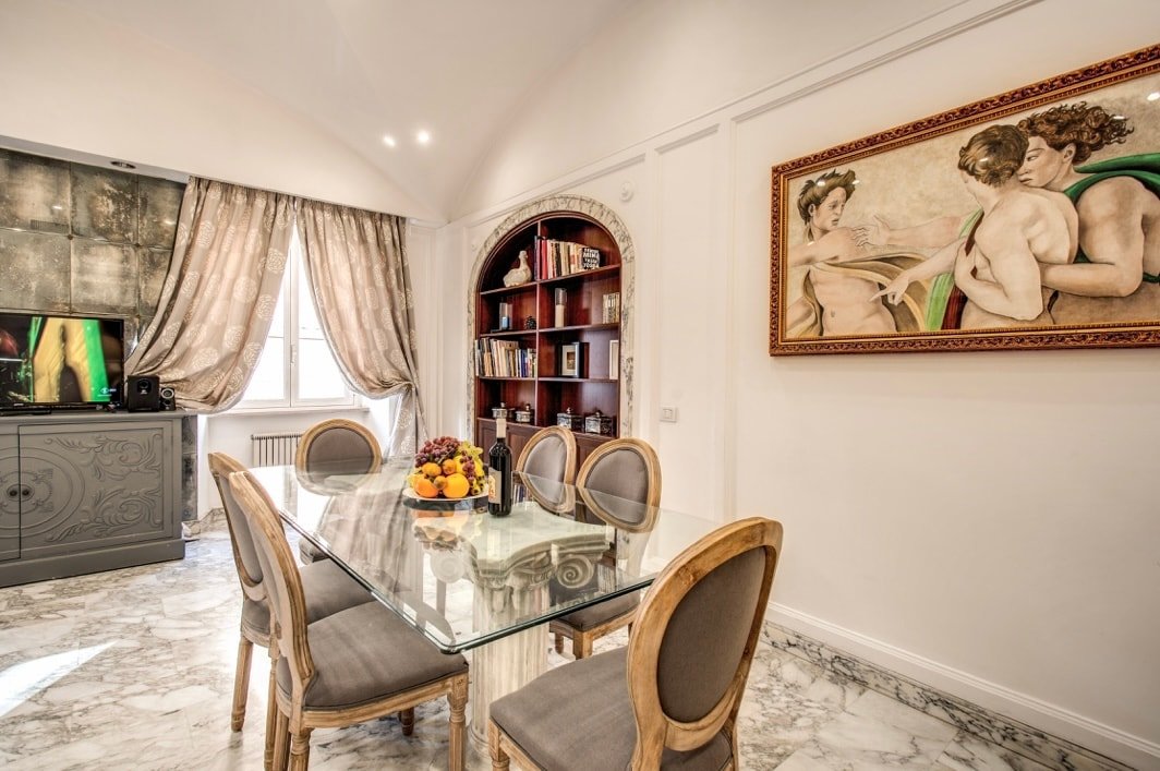 Crispi Holiday Inn gallery image 3