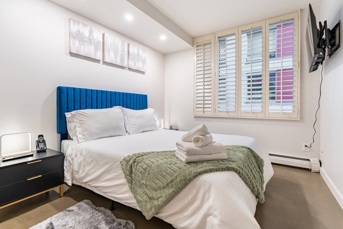 LuxuryRetreat Den LargePatio MountainView Licenced gallery image 4