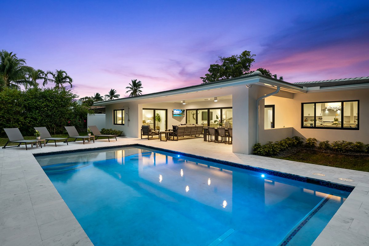 Manatee Harbor – Modern Coastal Heated Pool Home