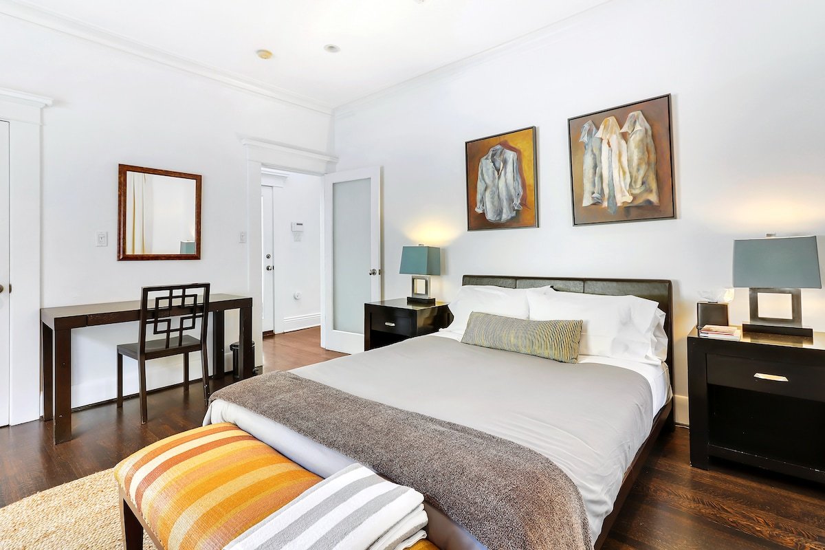 Weho 4 Bed w/ Pool, Gym, Theatre near Sunset Strip gallery image 5