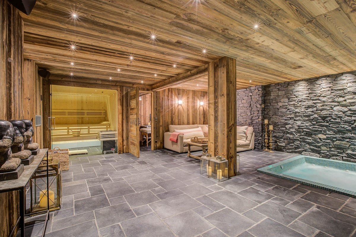 Chalet Lightbowne gallery image 3