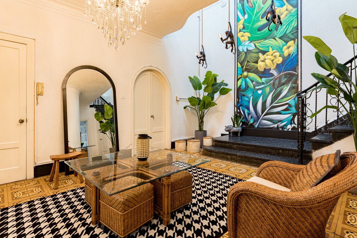 Huge Home for 23, Rare Indoor Garden Near Hotspots