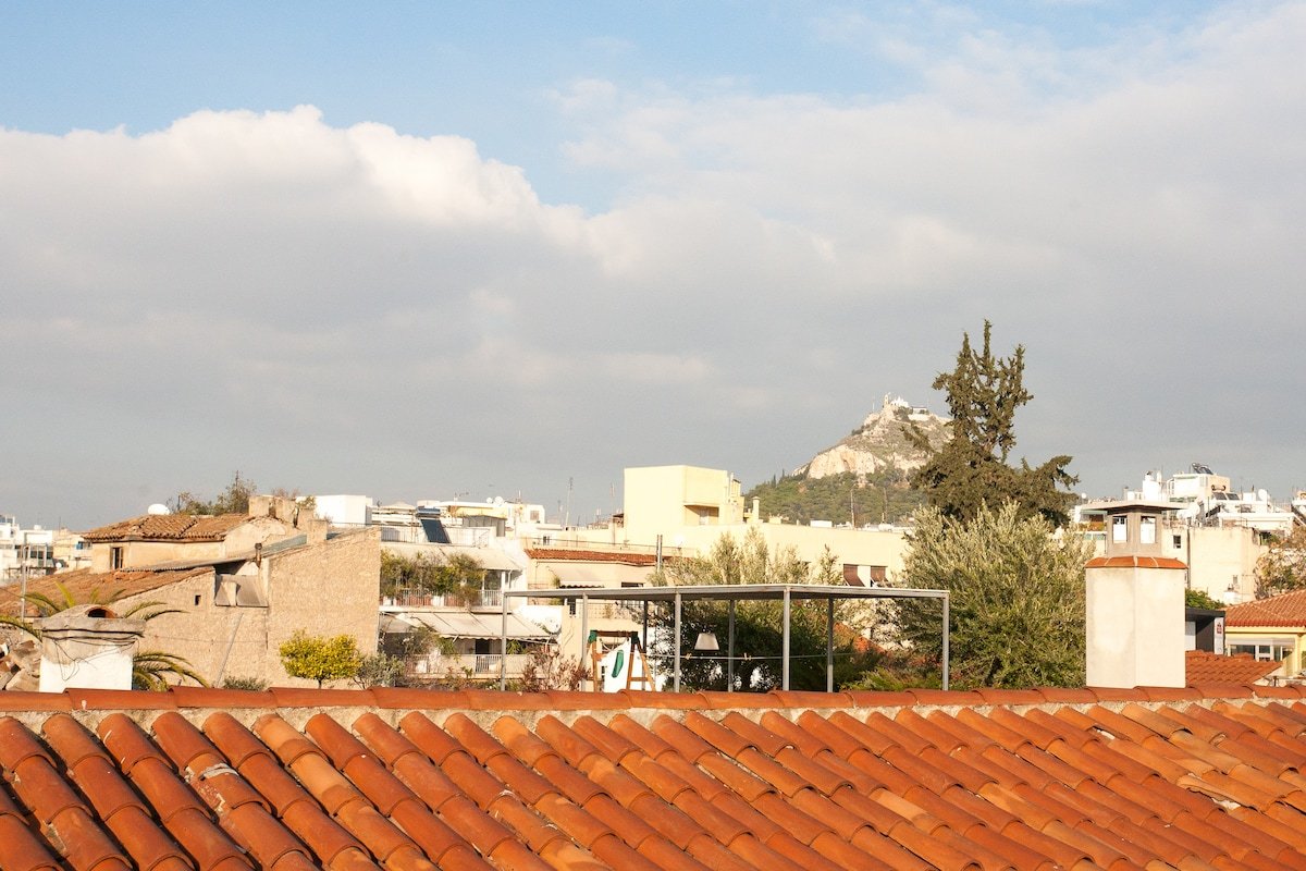 House at the Foothills of Acropolis gallery image 5