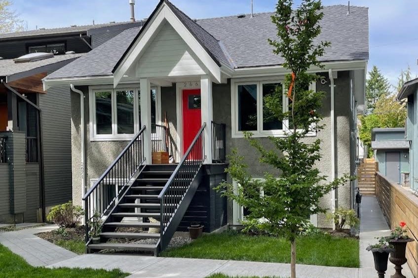 New Home in Kitsilano gallery image 2