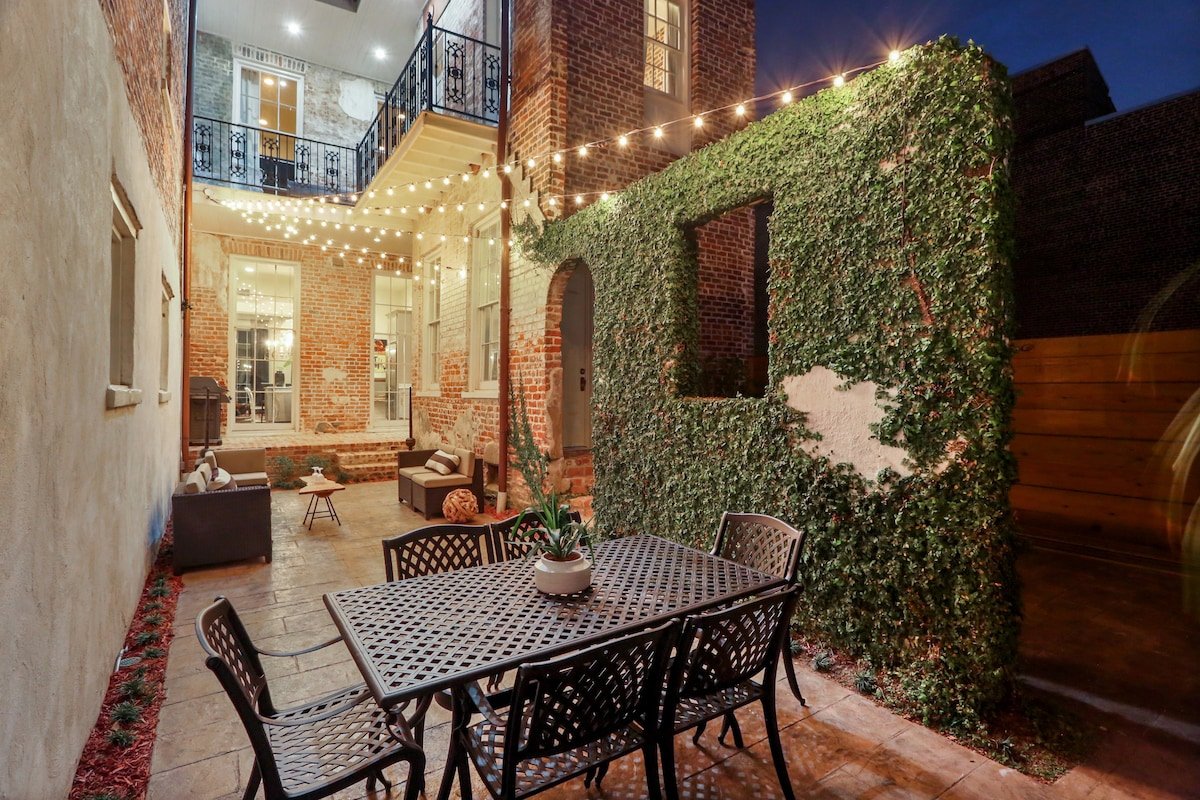 The Queen of Magazine 5 bd Lower Garden w/parking gallery image 4