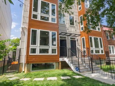 New Modern Family Home In DC/6 BRooms, 5.5 Bathrms