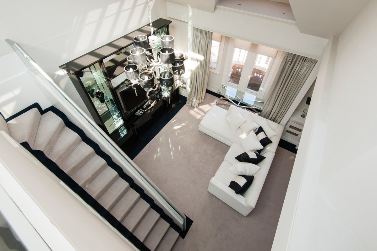 Large, spacious 5* terraced penthouse for families