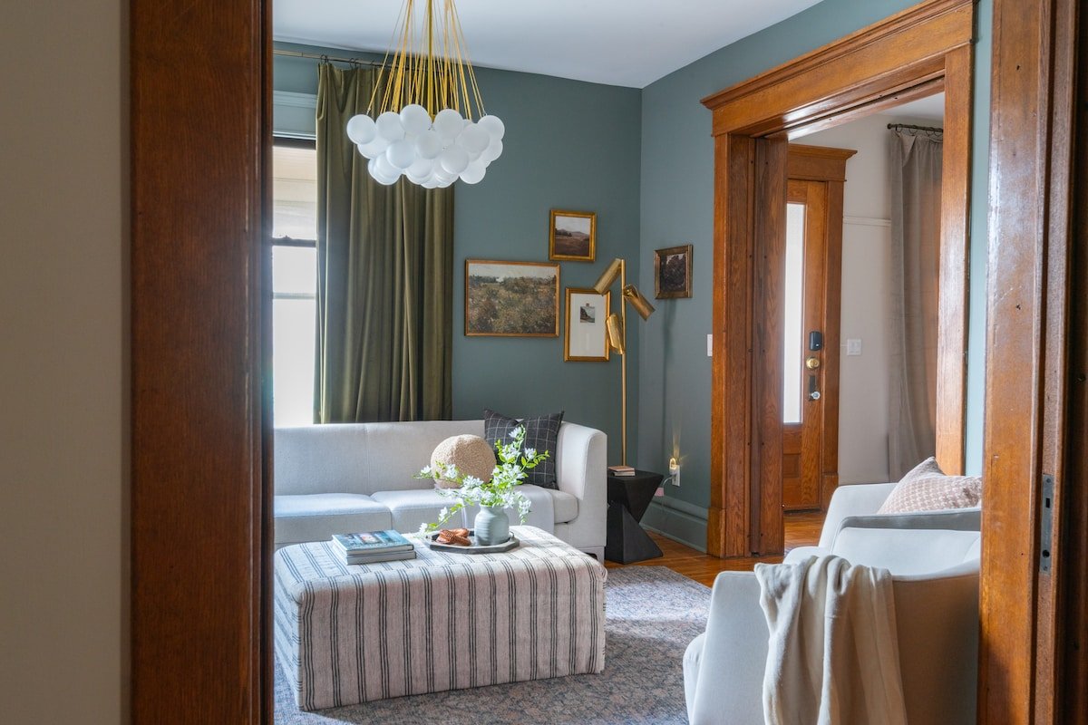 Short North just off High | OSU |The Century House gallery image 2