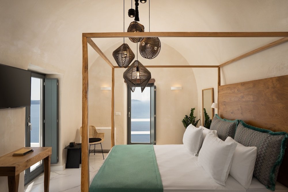 Gala Suites -Volcano View gallery image 5