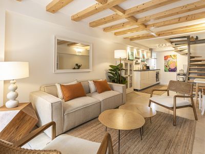 Cascais Petit Bijou by CadenzaLux