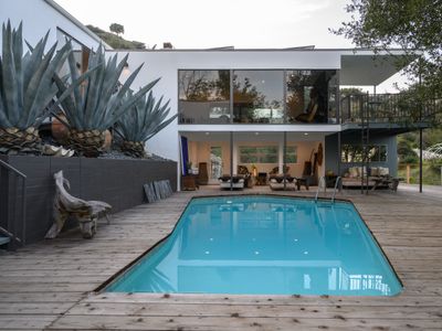 Pasadena Mid-Century Modern Treehouse