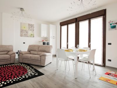 New Apartment with 4 bedrooms and 4 bathrooms