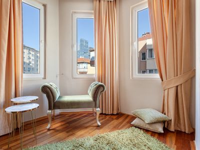 Superb &Spacious 4BR-2BA /Cevahir Mall-Metro