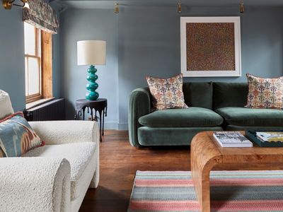 Stunning Period Property, 3 bedrooms with Aircon