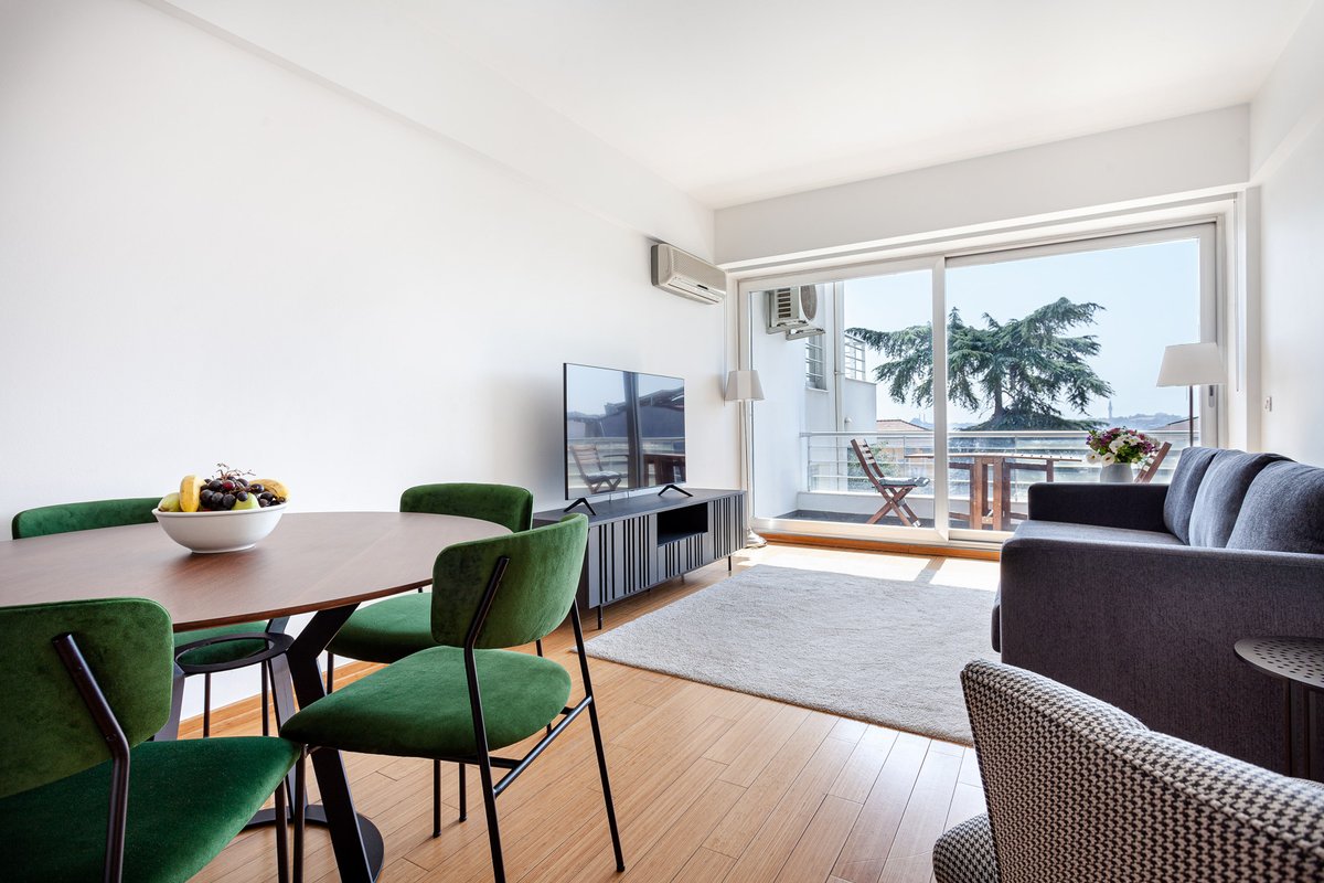 Two Bedroom w. Balcony in Cihangir (S11)