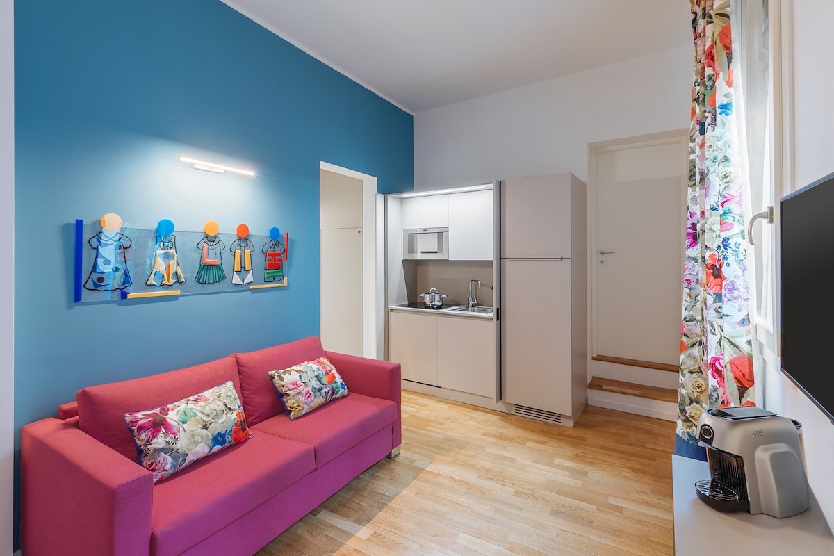 Le Porte, Luxury and bright with private terrace gallery image 2