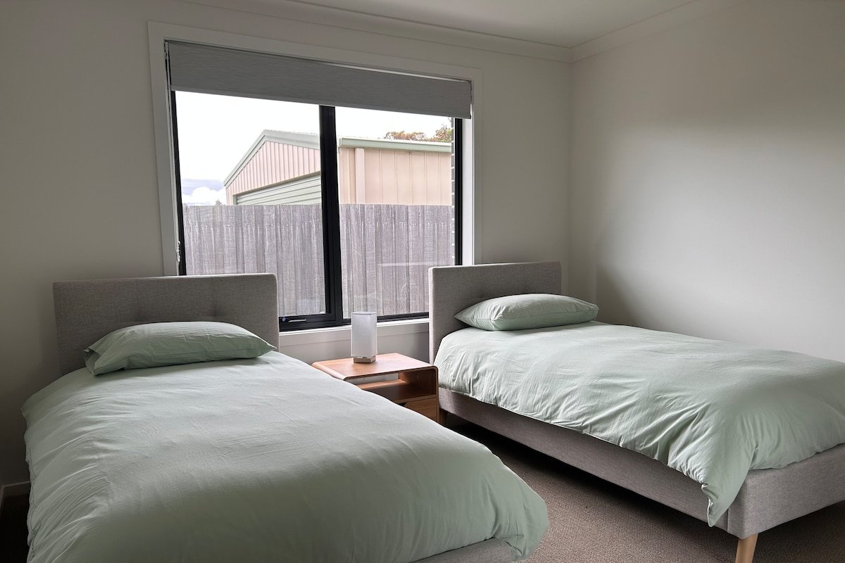 Spotless 4B Walk to Beach Cafe 10 min to Devonport gallery image 5