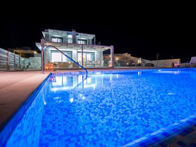 Francis Luxury Villa