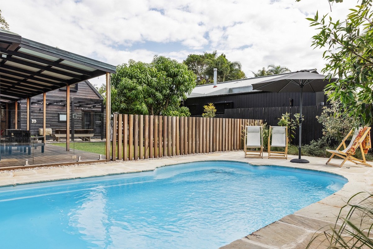 Californian Bungalow with Pool gallery image 2