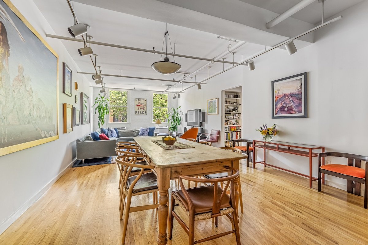 Cobble Hill Charmer Luxury – 3 bedrooms gallery image 2