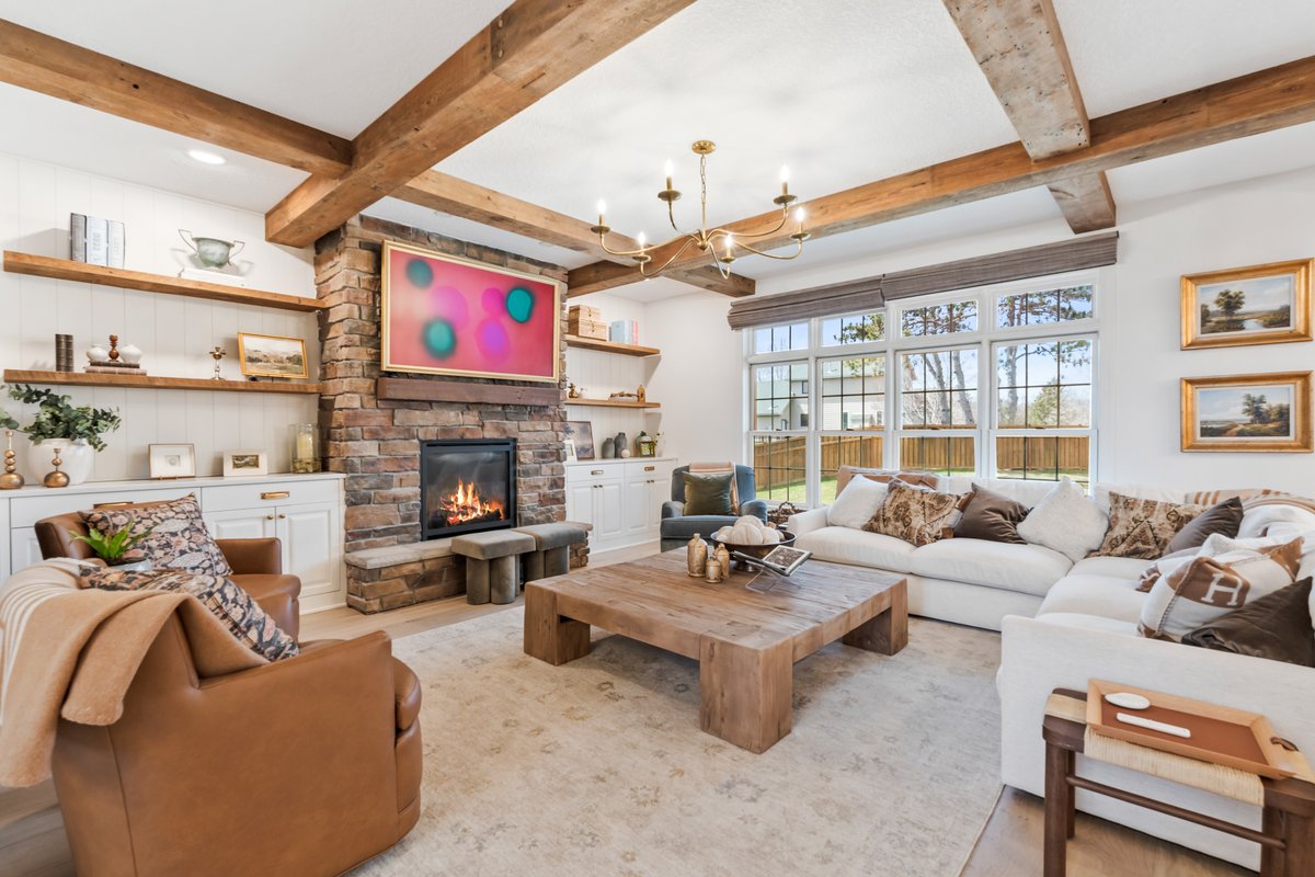 Lux Retreat-Indoor Hot Tub+Sauna+Designer Finishes