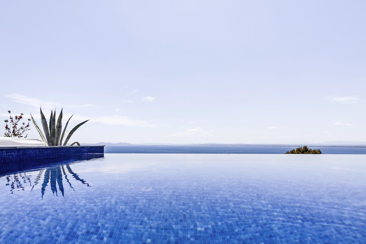 House with infinity pool and sea view (Cases del F gallery image 3