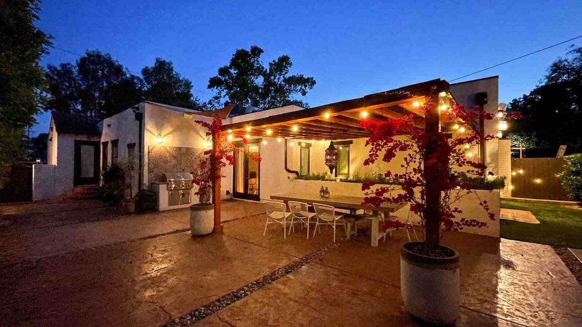 Zen in the City: Stylish Retreat gallery image 2