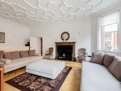 Stunning 2 bd apartment in the heart of Chelsea