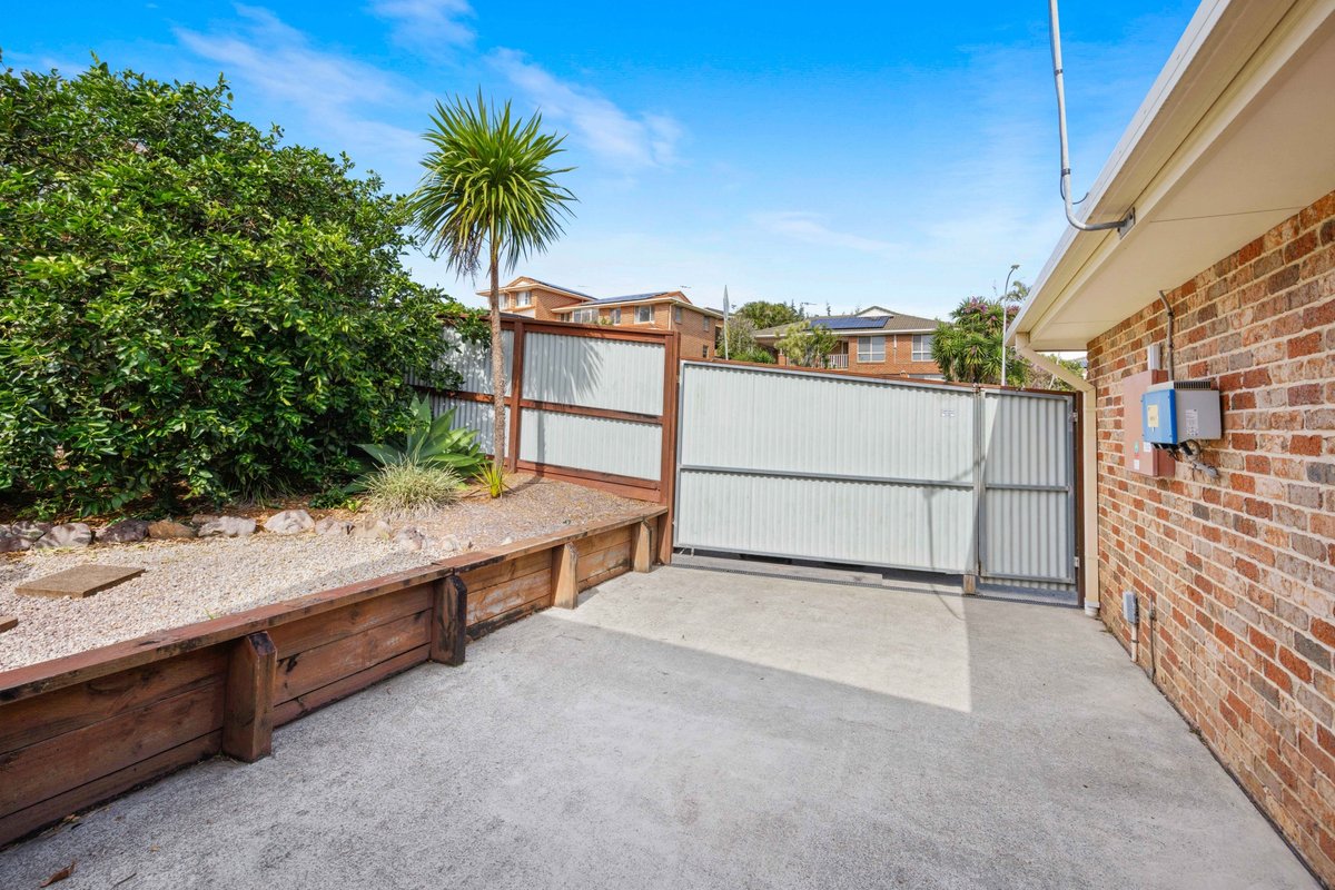 Alkira – comfy home with pool