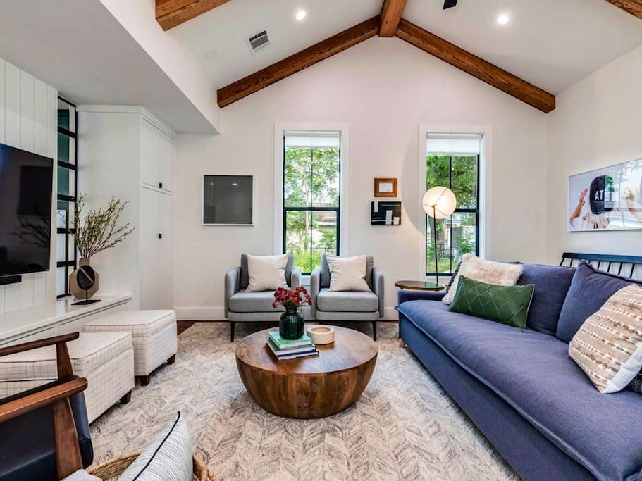 Modern Farmhouse with Rooftop Deck Downtown Views! gallery image 2