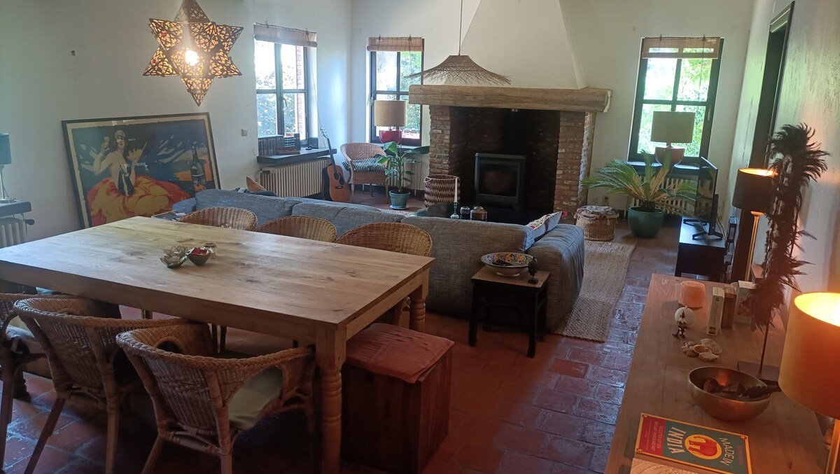 Welcome at cosy stay in Ghent gallery image 3