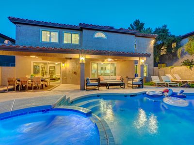Gorgeous 6BR w/King beds, Pool & Spa, Games