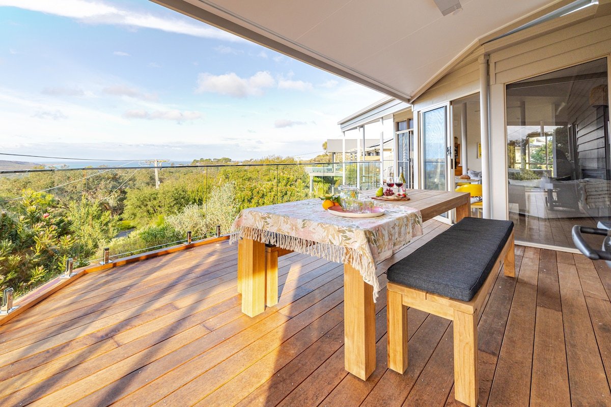 Blue Sky View Great Ocean Road gallery image 2