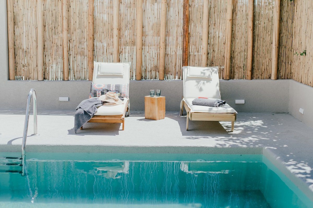 Kostantakis pool house gallery image 2