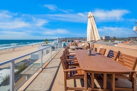 Stunning Ocean Views Rooftop Deck – Sleeps 10 gallery image 5