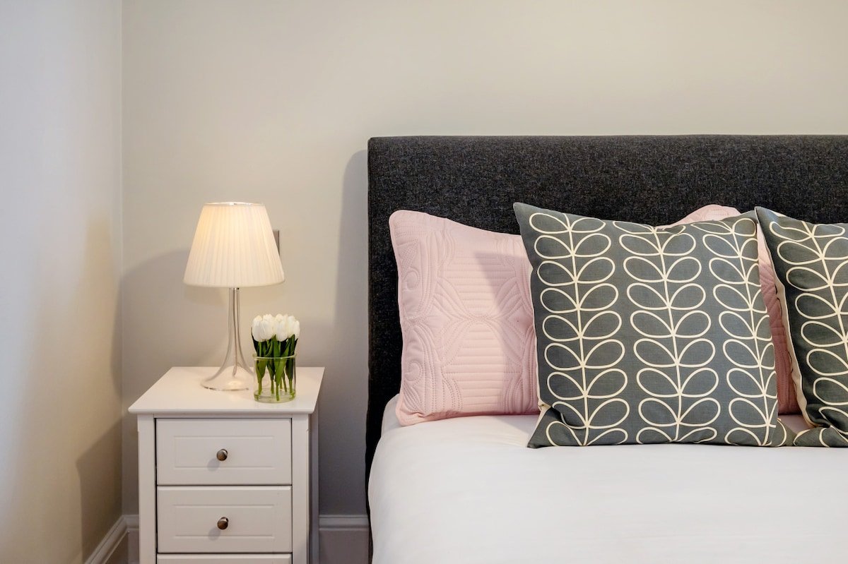 Unique Covent Garden Townhouse! gallery image 5